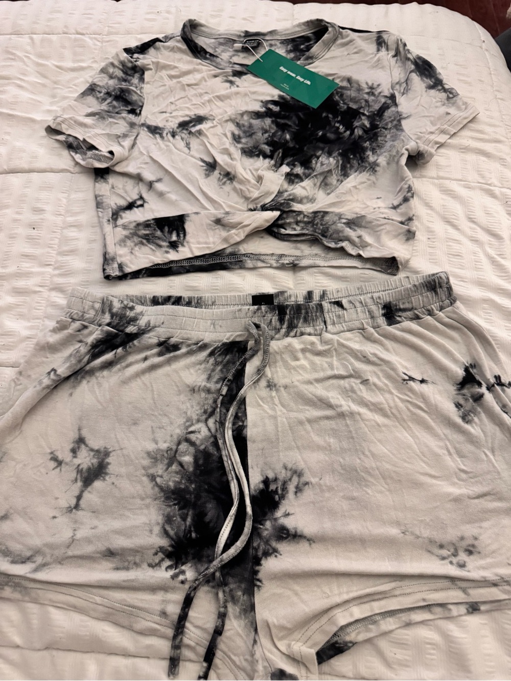 SHEIN Black and White Tie-Dye Tee